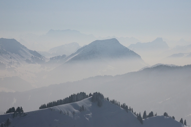 ../previews/035-Aussicht vom Kronberg auf Winterlandschaft_2006_03_17--14-41-25.jpeg.medium.jpeg