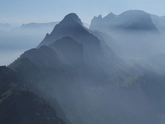 ../previews/108-Hoher Kasten, Blick auf den Alpstein_2008_08_30--15-42-29.jpeg.medium.jpeg