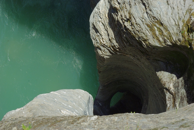 ../previews/212-Viamala, Felsformationen_2012_08_12--12-34-00.jpeg.medium.jpeg